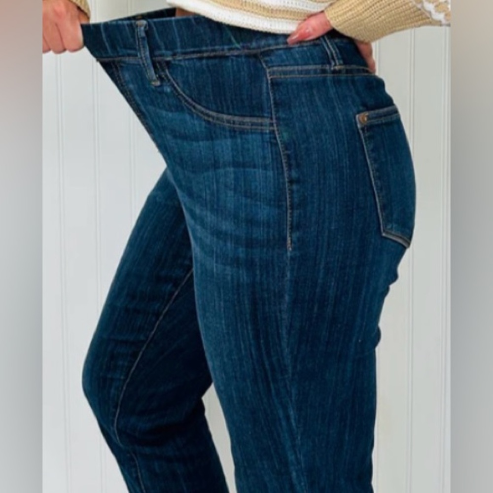Judy Blue Pull On Medium Dark Blue Distressed Skinny Jegging Jeans 20W Plus - Picture 4 of 10